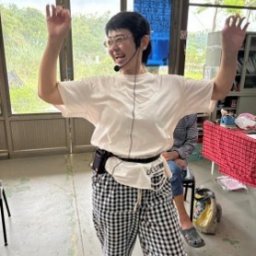 卓欣怡 講師